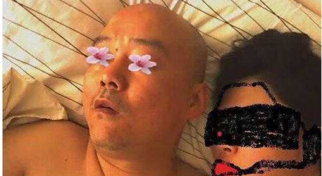 大学教授换妻门换妻18次