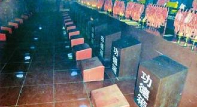 小伙偷功德箱香火钱买彩票:有善缘中奖率高