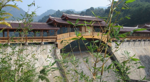 闽江上游爆发洪水 顺昌城区受淹严重