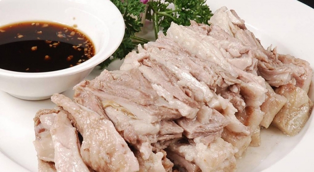 舌尖上的手抓羊肉 不腻不膻吃起来超过瘾!