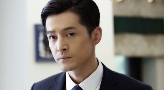 胡歌左臂竟有纹身 胡歌现身好友袁弘Party