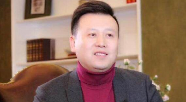 华夏李君殴打员工 因员工吐槽了几句,就和司机一起暴揍