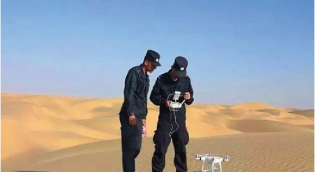 沙漠无人机引路 男子沙漠迷路获救 科技改变生活