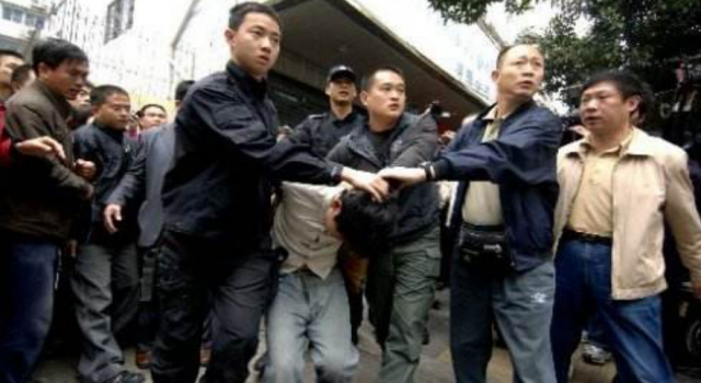 福州劫持人质怎么回事?现场是怎样的?被击毙了吗?