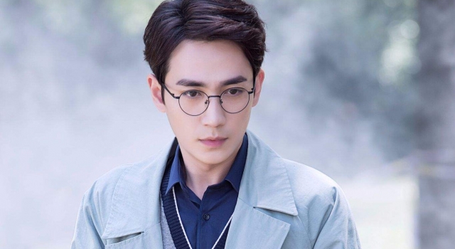 王栎鑫调侃想活成朱一龙的样子,羡慕这位人生赢家
