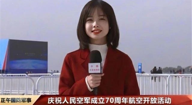 “央视最美女记者”走红,不仅仅靠颜值,才华和气质装不出来