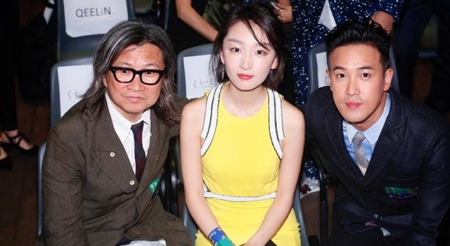 你知道吗?为了拍《少年的你》,曾志伟儿子自己从楼梯上滚下去