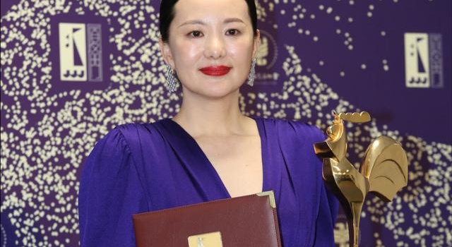 咏梅:演了24年配角,凭《天长地久》斩获影后,老公是王菲初恋
