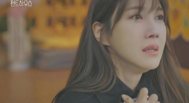 韩剧《顶楼》:苦情戏更适合李智雅,演智商女主有点难为她了