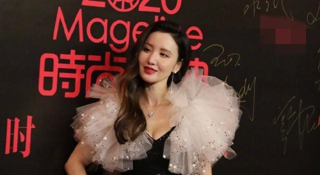 盛典女星镜头:关晓彤造型灾难,杨幂显老态,刘诗诗倪妮同框被压