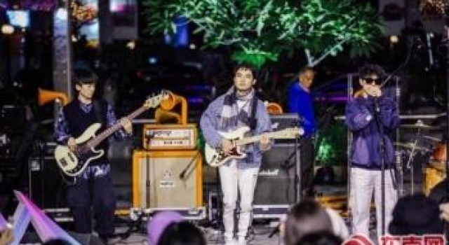 闽南语原创歌曲歌手大赛首场路演在厦开唱