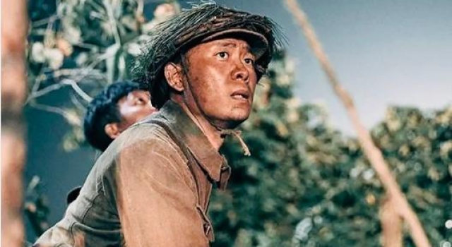 撑起中国影视圈的“半壁江山”,《士兵突击》要走向神坛了?