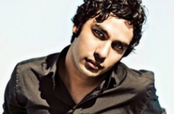 ըԱ-(Kunal Nayyar)ϼ