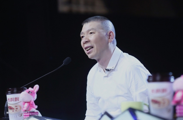 冯小刚骂人女记者当场被骂哭 冯小刚：这是我的一个乐趣