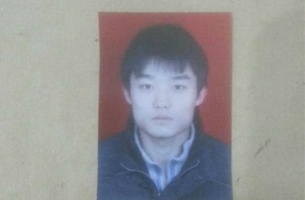 最冷冷不过人心:小伙为救同事牺牲 获救者说是"自杀"