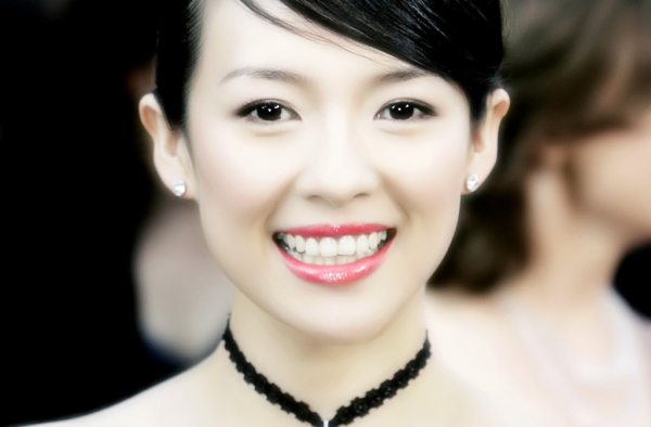 章子怡正式升级当妈!章子怡被曝美国产下一子