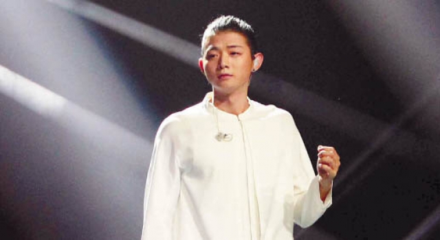 霍尊《我是歌手》踢馆夺冠 称比上春晚压力还大