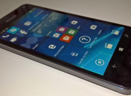 微软Lumia650真机谍照 金属边框支持无线充电