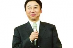 猴年春晚冯巩作品遭大改 徐帆变身毒蛇邻居挑战新角色