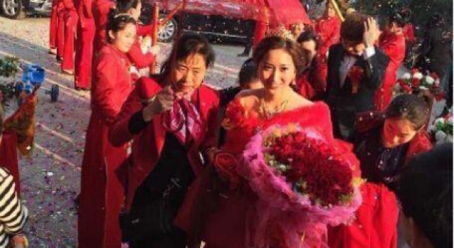 又被豪气震伤!莆田新娘聘金600万 嫁妆1个亿和1架飞机