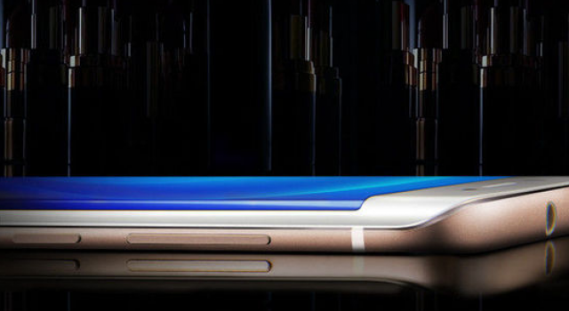 vivo Xplay5火热上市 双曲面全金属引领世界潮流