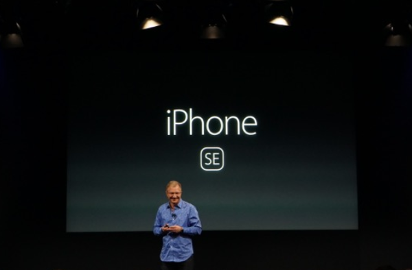 苹果发布4英寸iPhoneSE  售价3288元起