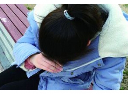 20岁女大学生弱不禁风走路腿软 竟是患上"东方美女病"
