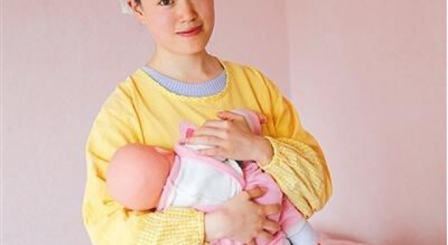 90后妙龄姑娘当催乳师:因年轻遭白眼 怕被笑不敢说职业