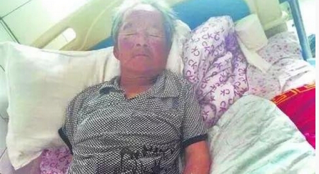 69岁老太卖房治病钱藏病房枕头被偷 2天后因病去世