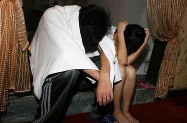 女子和老公同房情夫不答应 一怒之下被杀死尸沉井底