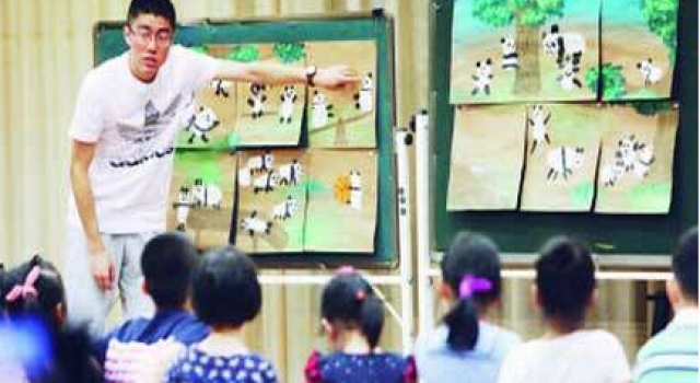 幼师称自己的脚比学生的干净 叫其舔脚引热议