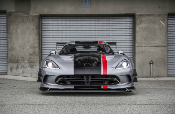 道奇蝰蛇ACR改装超跑赏析 最大功率为645HP
