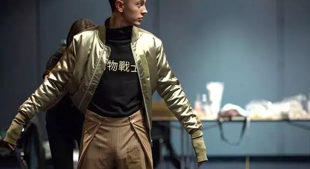 你们嫌弃自己的中国字 已经被国际时装界奉为瑰宝