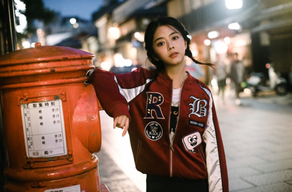 游客照的正确打开方式 谭松韵曝旅行照甜美清新