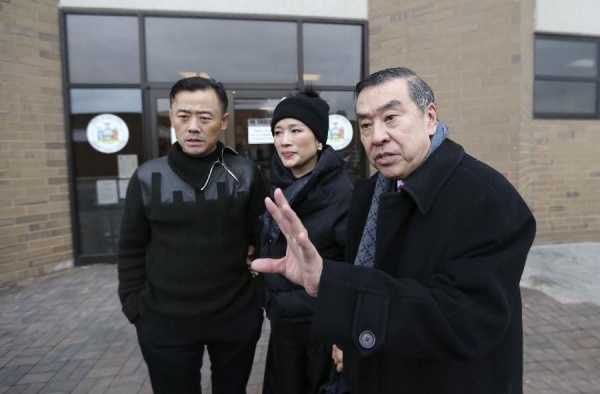 “真是尽责啊”！ 周立波律师谈毒品 就算是也不是他的