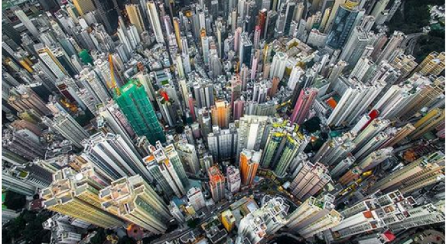 香港年轻人买房靠家人的占40% 首付80万难坏不少人