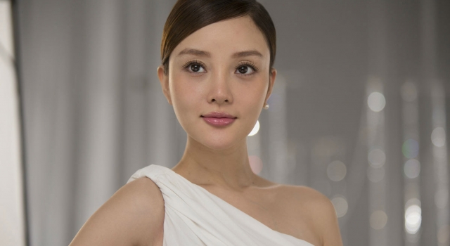 不服来战!李小璐被指演技下滑 怒怼：比你高出一个珠穆朗玛峰