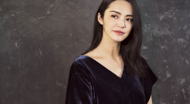 姚晨情人节大发感慨 祝福儿女爱有归宿