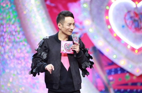 李维嘉暴瘦录节目大哭 网友猜测：或多年神秘感情被戳中