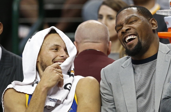NBA常规赛勇士112-87小牛 库里兄弟遭遇残酷对决