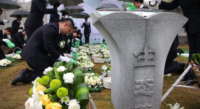 北京首推骨灰免费自然葬 幕基、墓碑和墓穴全没了