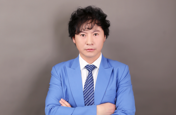 李文乐西装写真色彩百变 彰显真男人风采