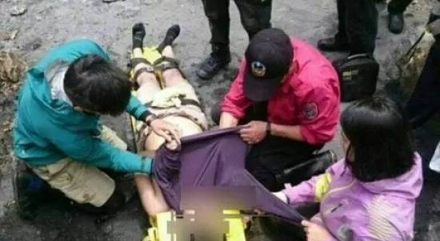 感人！ 消防队长发现溺亡者是自己女儿含泪抢救