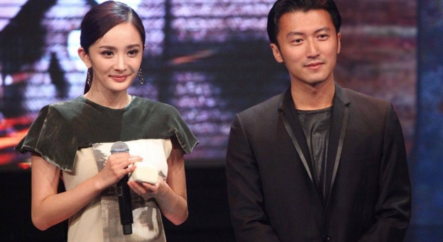 杨幂平时都是高冷御姐范儿 可见到谢霆锋就会脸红紧张