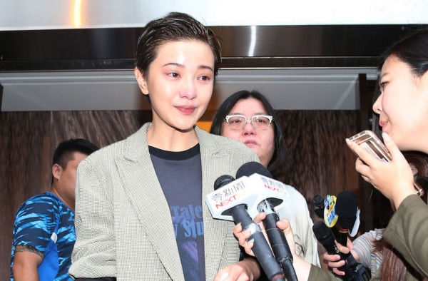 猪哥亮告别仪式郭采洁痛哭 郭采洁猪哥亮是什么关系