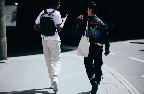 不想给裤子卷边不妨试试这几种