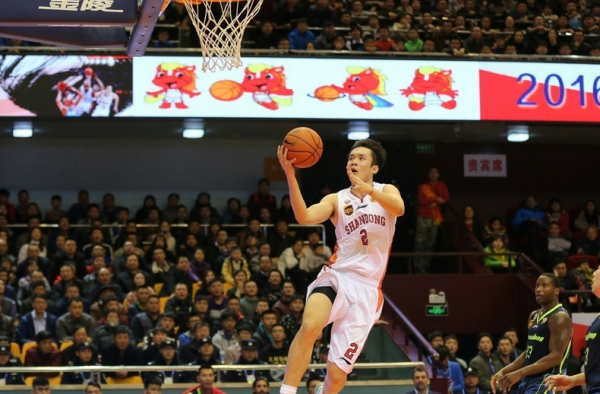 丁彦雨航夏联表现征服小牛邀请训练 中国球员再战NBA