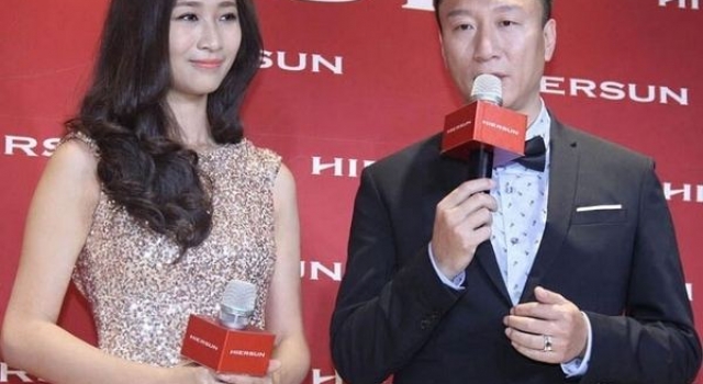 孙红雷老婆选美小姐出身 为何迟迟不造人？
