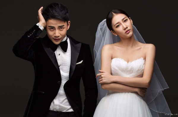 李茂弦子结婚两周年晒海量婚礼照 网友表示太虐狗了