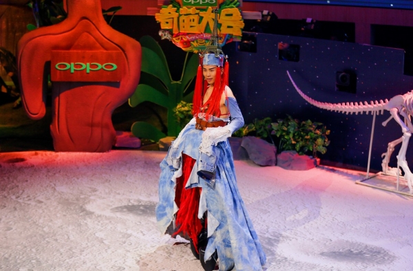 《奇葩大会》来袭 艺术家万云峰受邀参加